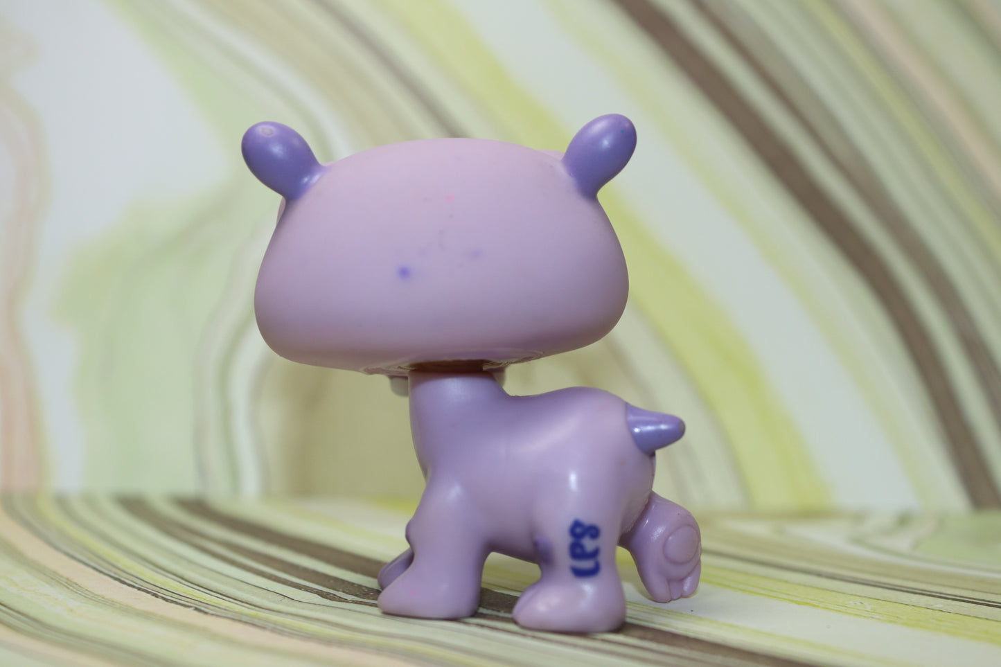 Lps blemished purple hippo 2043
