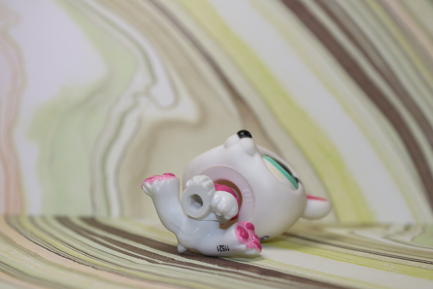 Lps blythe polar bear 2298 *blemished eye*