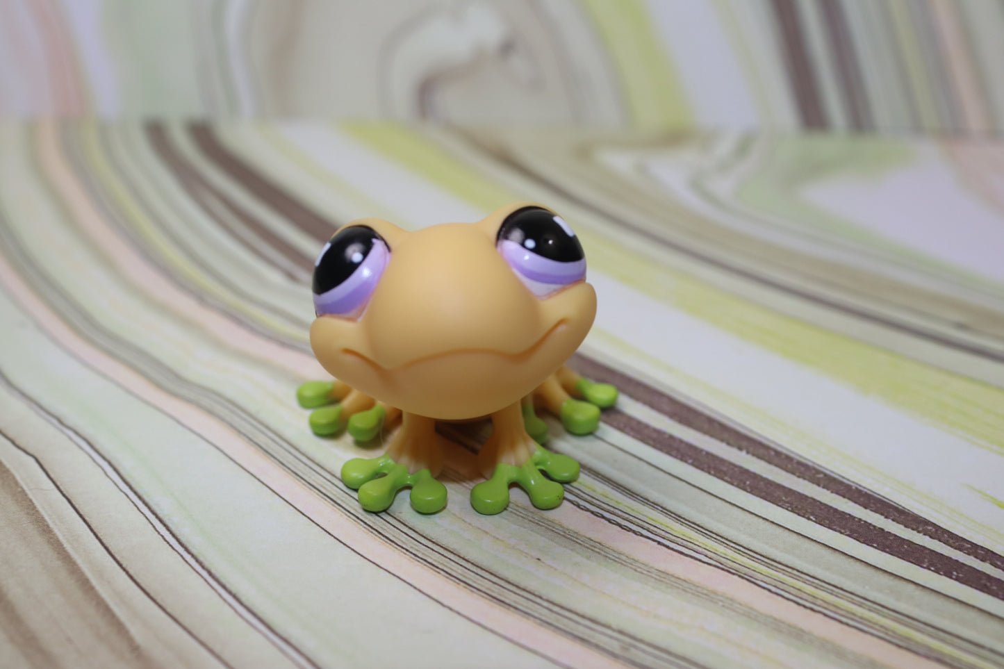 Lps yellow frog 928
