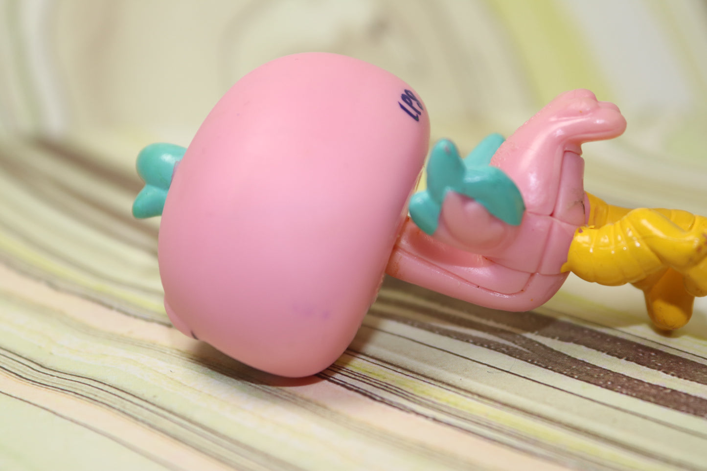 Lps blemished pink ostrich 2349
