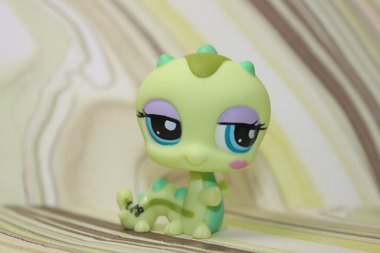 Lps blemished green caterpillar 1324
