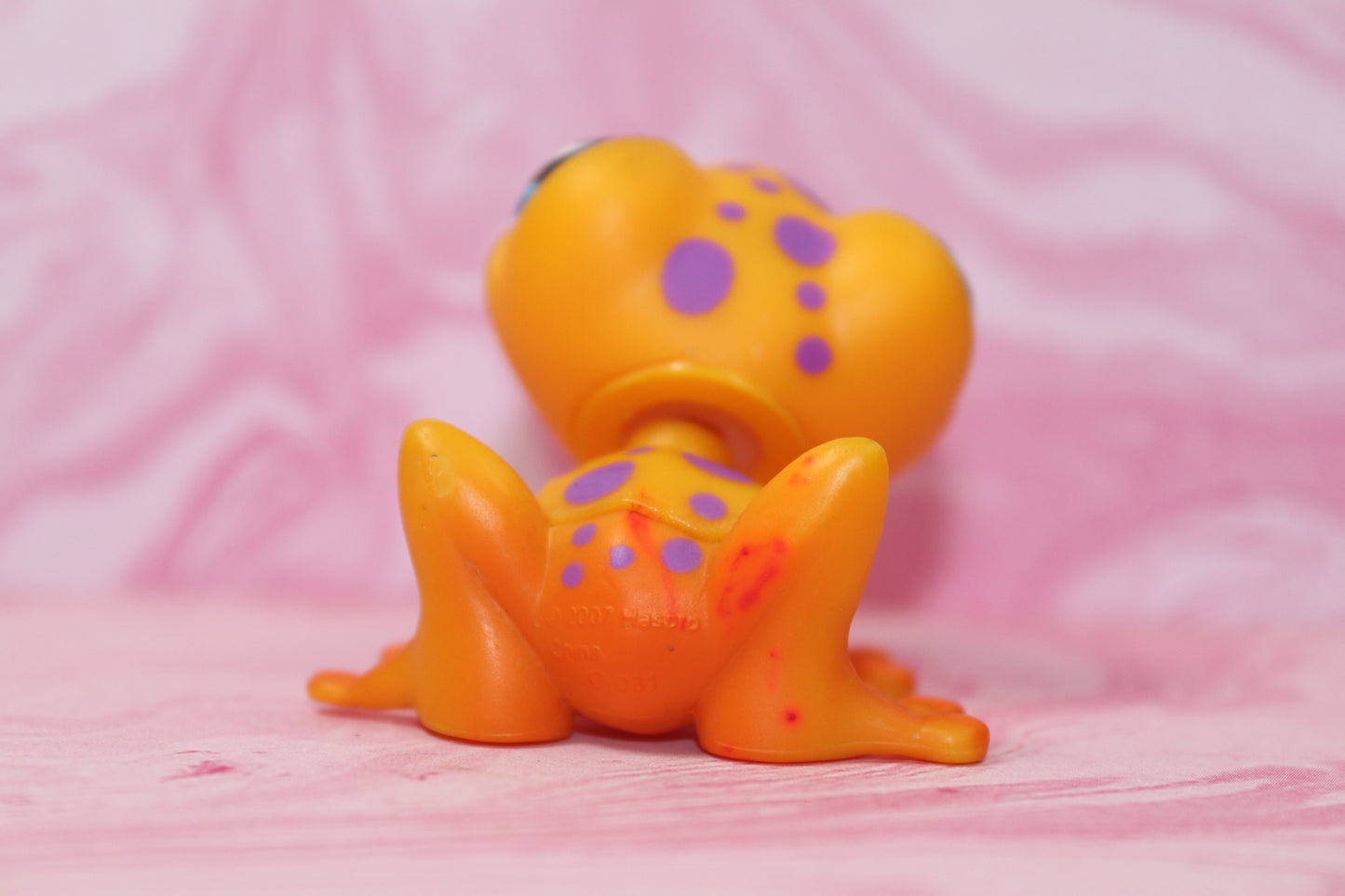 Lps blemished frog 874