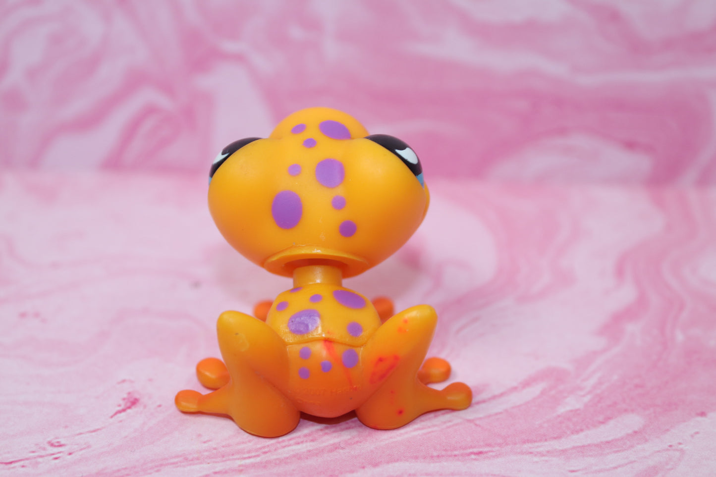 Lps blemished frog 874